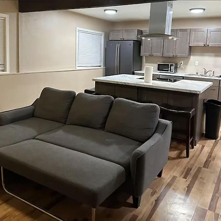 Centrally Located 2Br Spacious High-Speed Internet Анкоридж Экстерьер фото