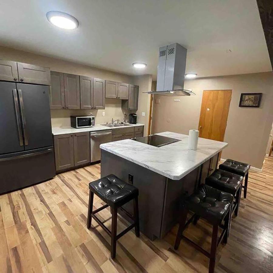 Centrally Located 2Br Spacious High-Speed Internet Анкоридж Экстерьер фото