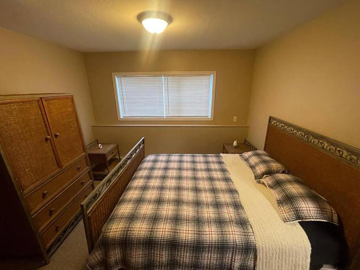 Centrally Located 2Br Spacious High-Speed Internet Анкоридж Экстерьер фото