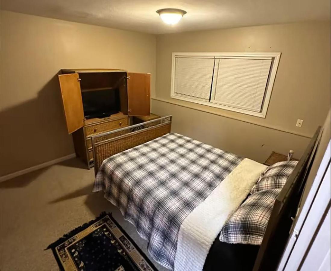 Centrally Located 2Br Spacious High-Speed Internet Анкоридж Экстерьер фото