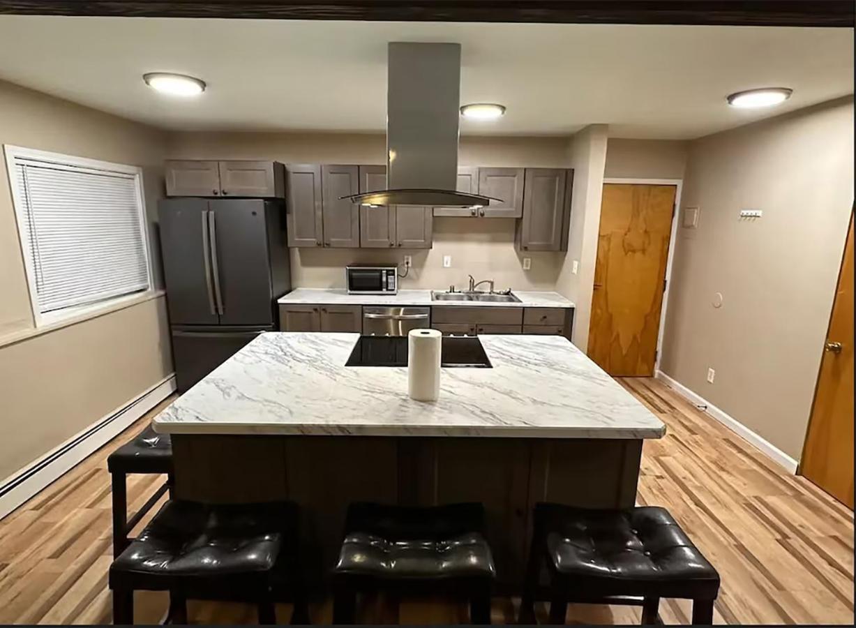 Centrally Located 2Br Spacious High-Speed Internet Анкоридж Экстерьер фото